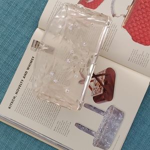 VINTAGE LUCITE CLUTCH